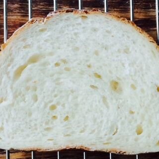 ミルクハース　世界一作りやすい本格おうちパン　鈴木あつこ