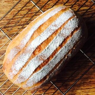 ミルクハース　世界一作りやすい本格おうちパン　鈴木あつこ