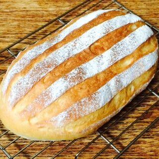 ミルクハース　世界一作りやすい本格おうちパン　あつあつパン教室