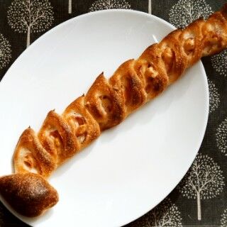 ベーコンエピフランス　パイボンネン　燕市　パン屋