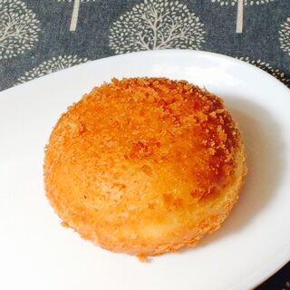 牛肉ごろごろ！濃旨カレーパン　ウオロク　新潟