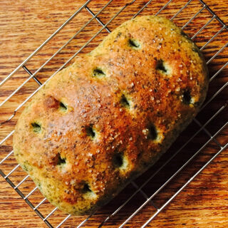 青のりバターフォカッチャ２　池田愛実　レシピ　こねずにできる