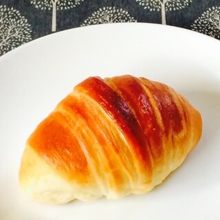 バターロール　パイボンネン　燕市吉田