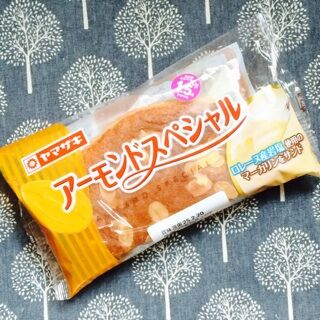 アーモンドスペシャル ヤマザキ 春のパンまつり