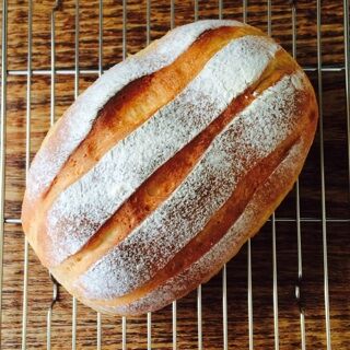 ミルクハース　世界一作りやすい本格おうちパン　あつあつパン教室