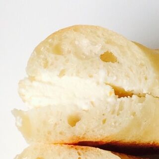 レモンクリームチーズベーグル　ル・ラパン　弥彦村