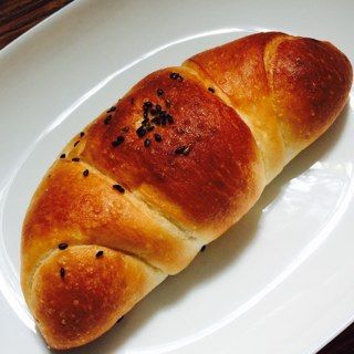 パイボンネン 小倉あんこの塩バターロール