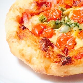 イタリアントマトのフォカッチャ　パイボンネン　燕市