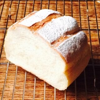 ミルクハース　世界一作りやすい本格おうちパン　鈴木あつこ