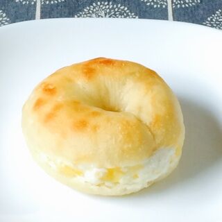 レモンクリームチーズベーグル　ル・ラパン　弥彦村