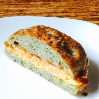 青のりバターフォカッチャ２　池田愛実　レシピ　こねずにできる