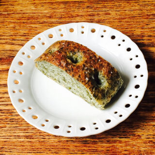 青のりバターフォカッチャ　池田愛実　レシピ　こねずにできる