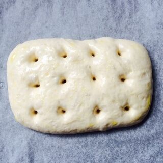 基本のフォカッチャ　池田愛実　レシピ　こねずにできる