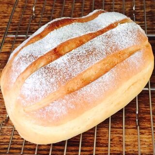 ミルクハース　世界一作りやすい本格おうちパン　あつあつパン教室