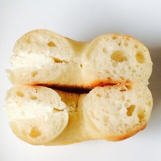 レモンクリームチーズベーグル　ル・ラパン　弥彦村