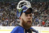 【音楽】アイアン・メイデンのキャラクター、エディがNHL所属アイスホッケー選手のヘルメットに