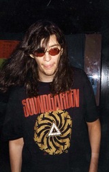 【音楽】ジョーイ・ラモーン、未発表音源がついにリリース！