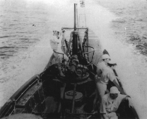 37　伊号第十一潜水艦