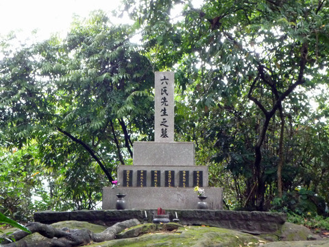165 六氏先生の墓