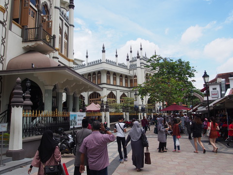 シンガポールの多様性を感じるアラブ ストリート 異国情緒が漂い 観光もお買い物も楽しめるシンガポール旅行のおすすめスポット ブティック街やエスニック雑貨街 レストラン街 世界を旅するサラリーマンの旅ブログ 世界遺産 世界の絶景 世界の美味しいものを