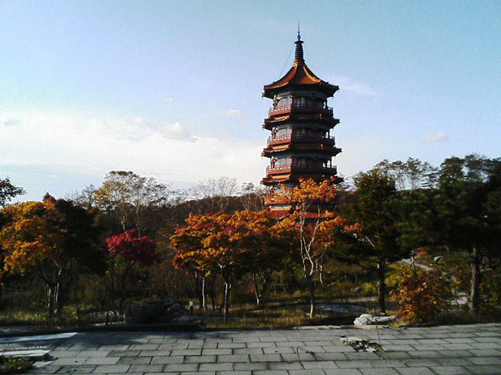 天華園 塔