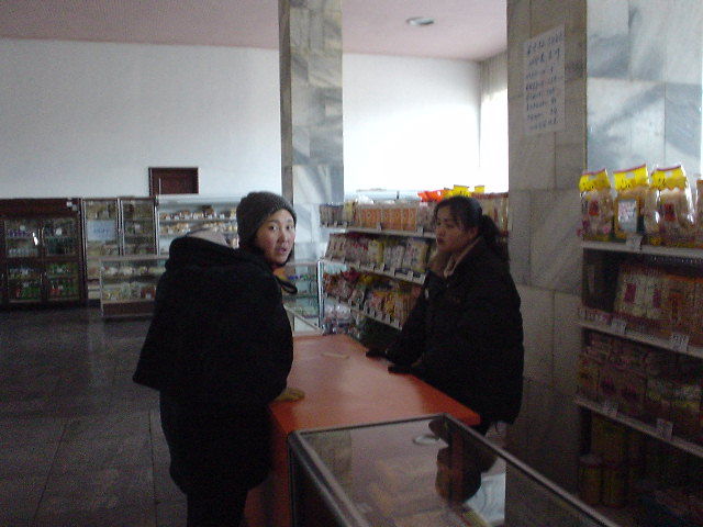 平壌第一百貨店 客