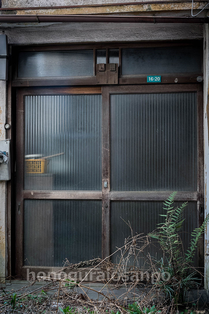 小岩-25