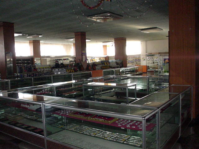 平壌第一百貨店 無