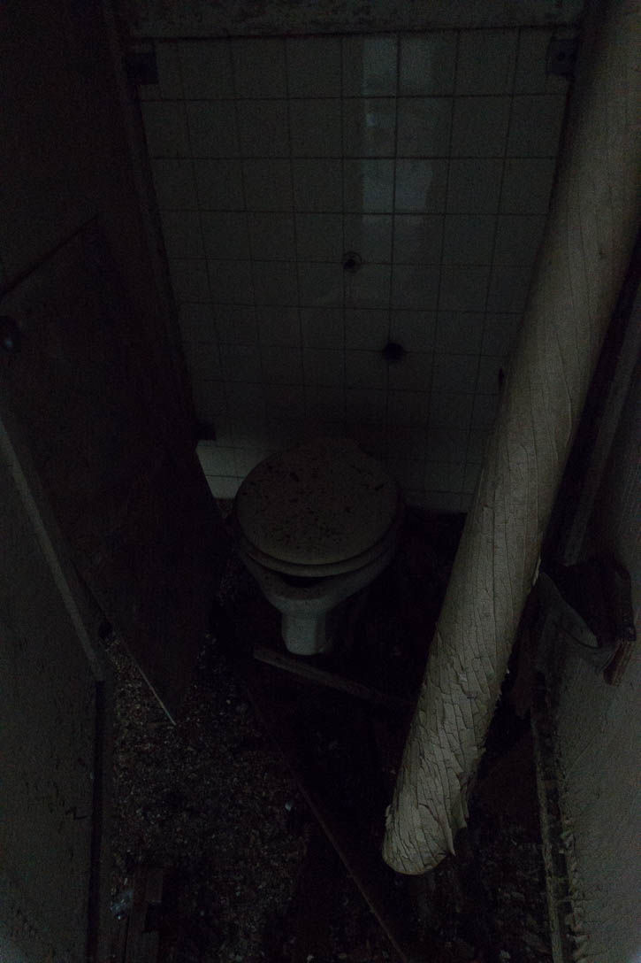 府中基地RX-19