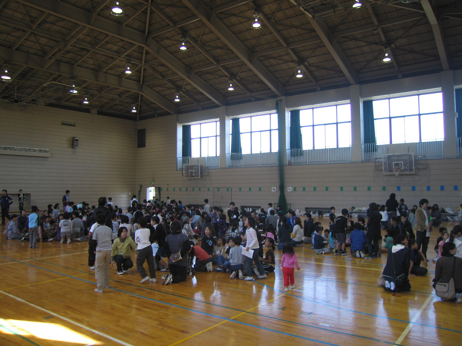 活動歴および当時の関連ビジュアル記録