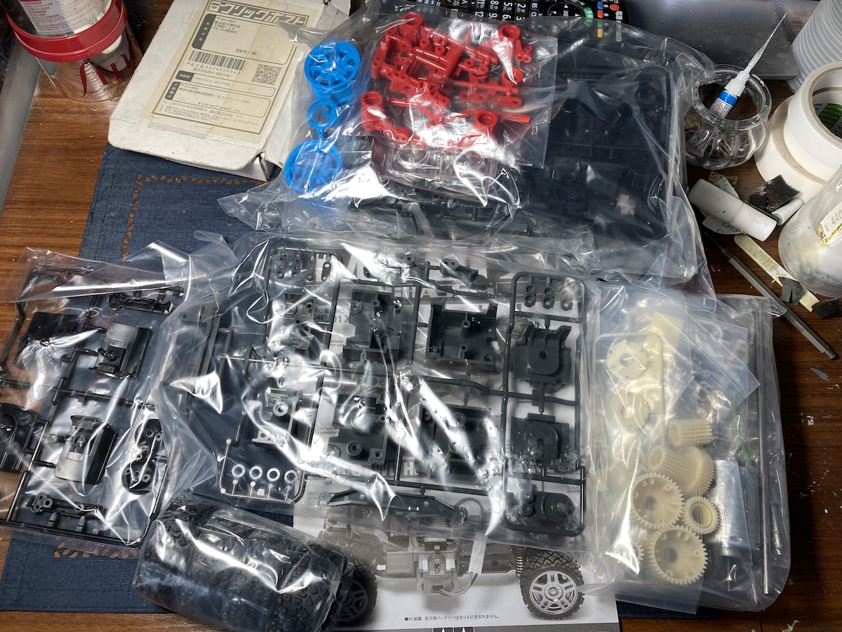 タミヤ 1/10 R/Cカー フォード エスコートMK.IIラリー タミヤ 1/10 R/Cカー フォード エスコートMK.IIラリー