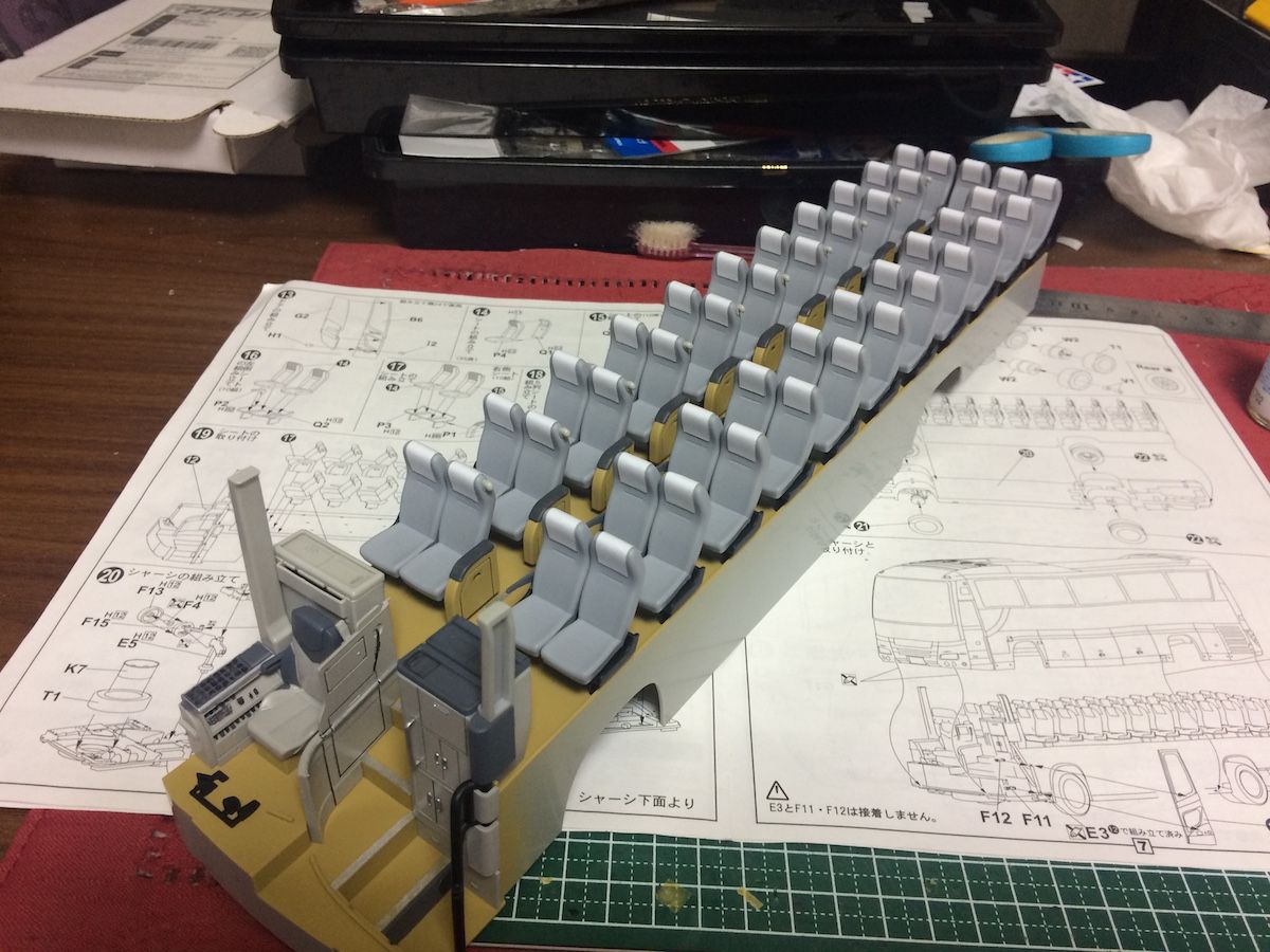 フジミ 1/32 いすゞガーラ はとバス60周年記念号 : 〜hontepetaの