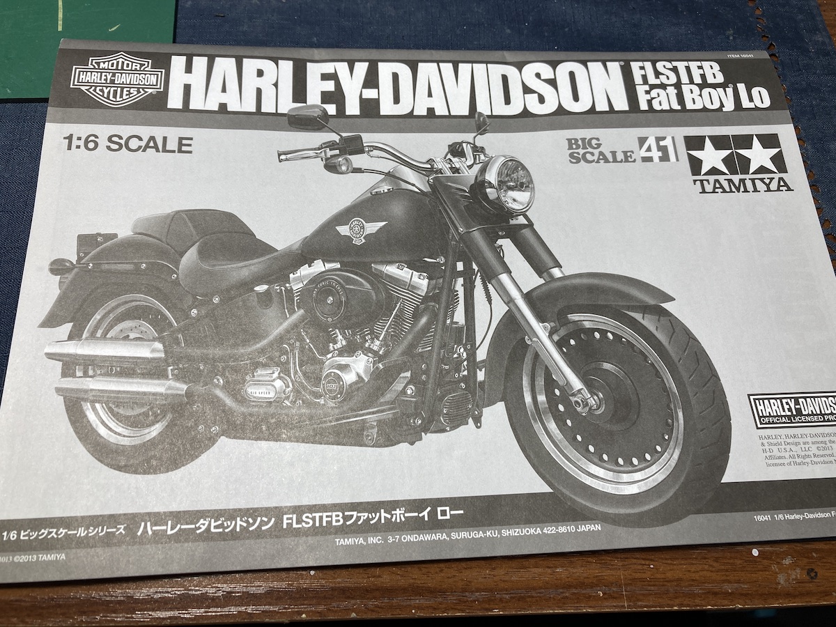 タミヤ 1/6 ハーレーダビッドソンFLSTFB ファットボーイ ロー