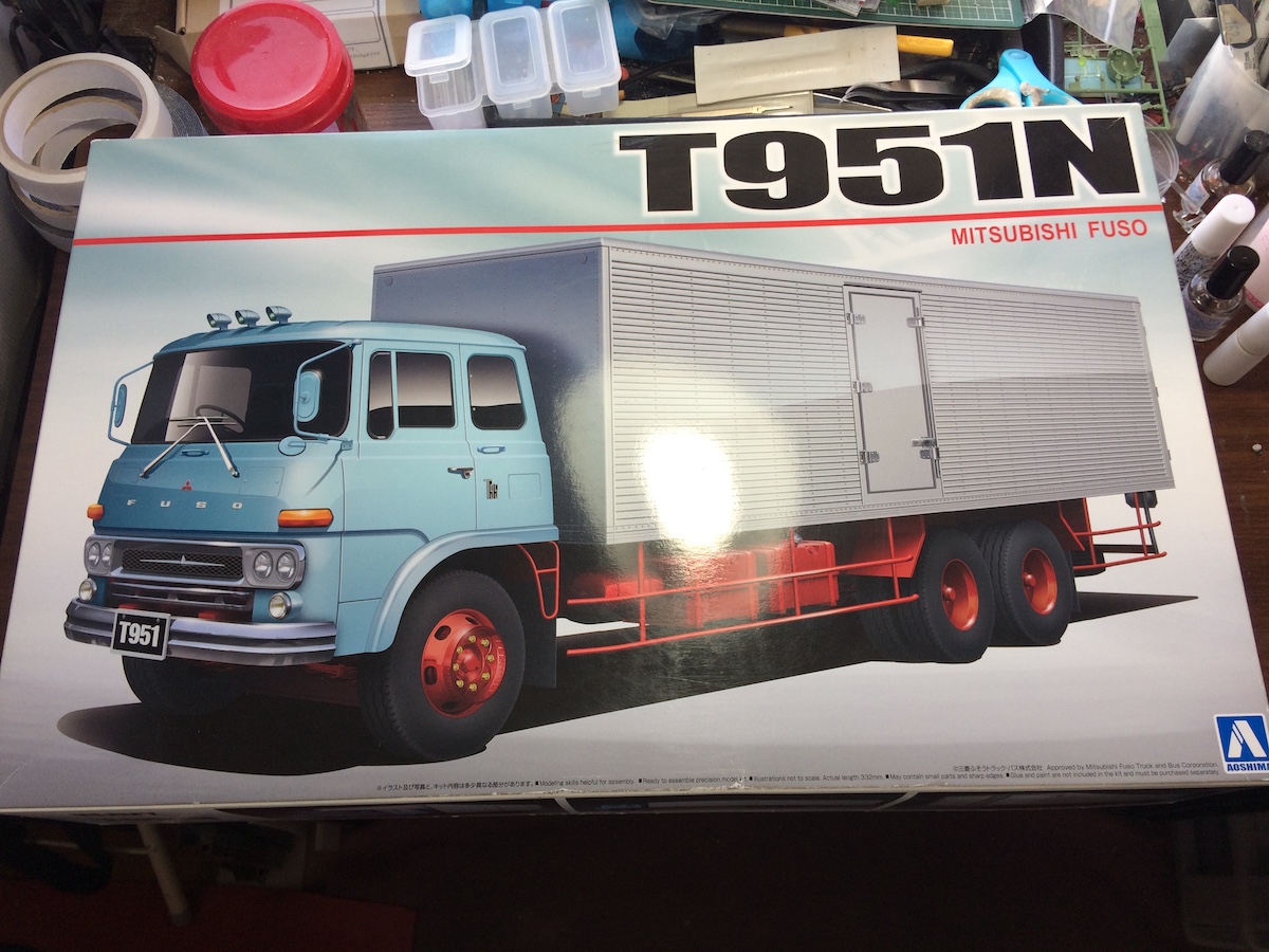 アオシマ 1/32 ヘビーフレイト ふそう T951N アルミバン