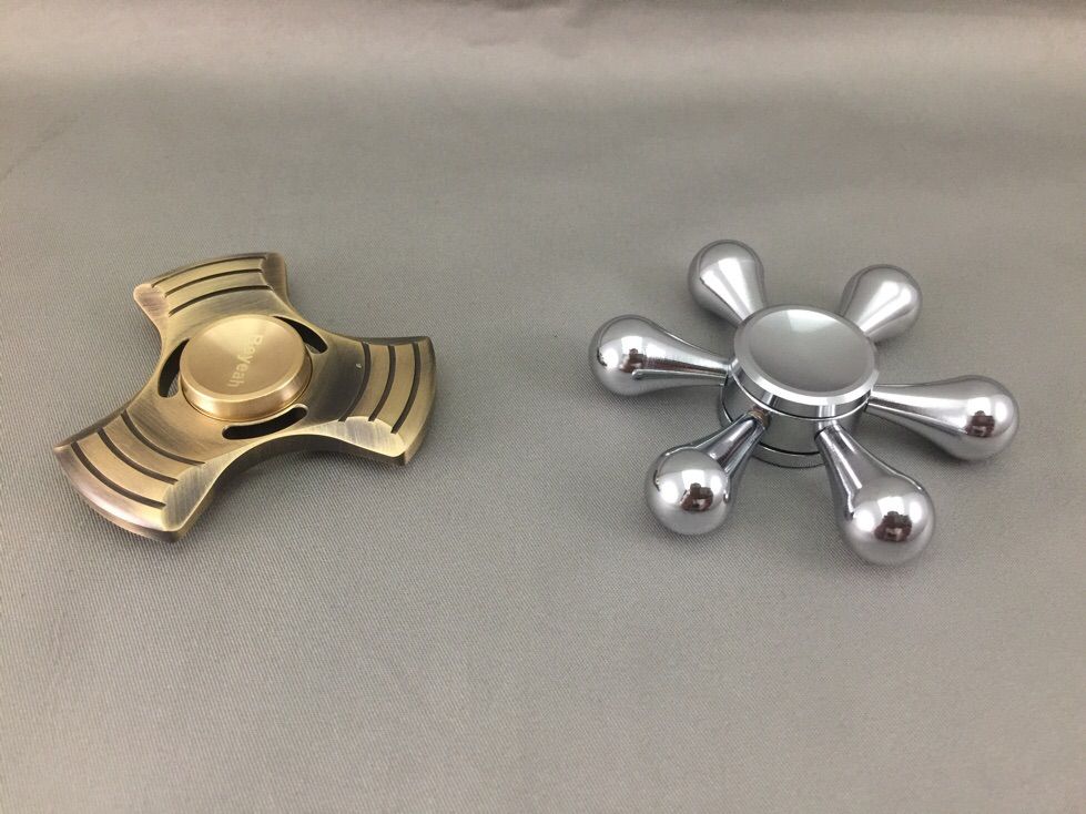 今話題の玩具 ハンドスピナーを買ってみた ホープ共同作業所のblog