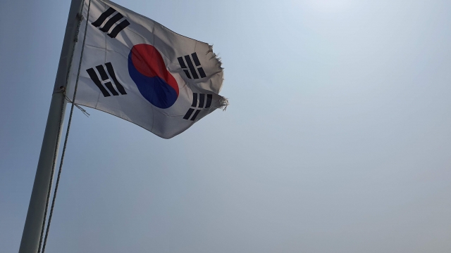 【闇】韓国の若者『学歴と見た目だけで判断されるの辛い。もう受験勉強とルッキズム社会は嫌だ』