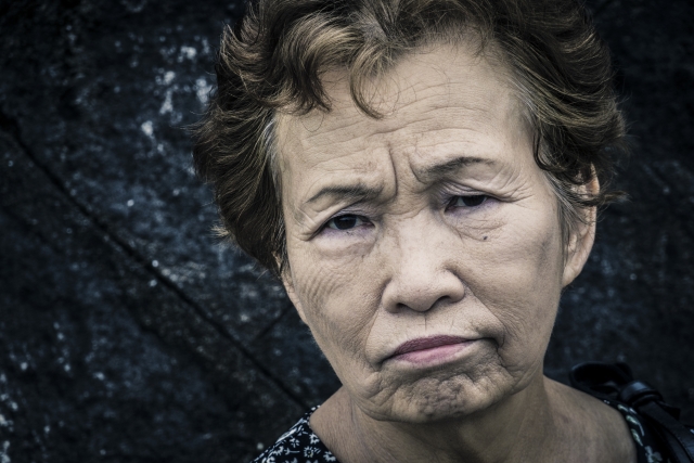 【警告】『たった10分』のAI使用が『脳の粘り強さ』を奪っていた…大規模実験が暴いたヤバすぎる事実