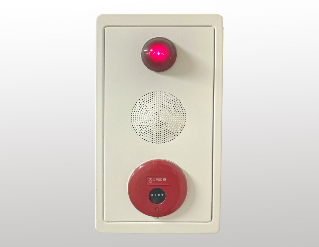 【恐怖】無能作業員ワイ「ん？普段ONになってるスイッチがオフになってる…」　機械の下で作業してる先輩「…」　ワイ「とりあえずスイッチONにしとこ」