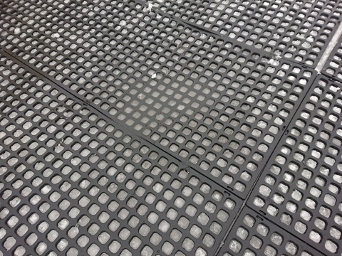 15797615609953
