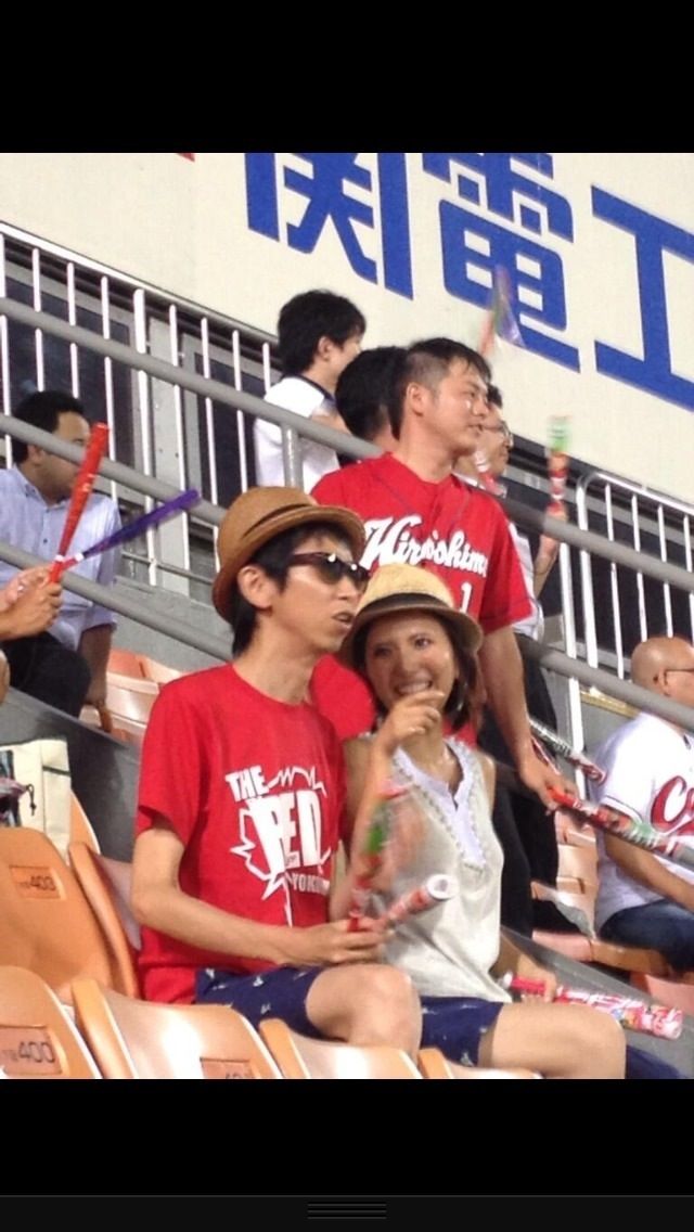 アンガールズ山根 ハマスタでデート中の所を撮影される ねらーにちゃんねる