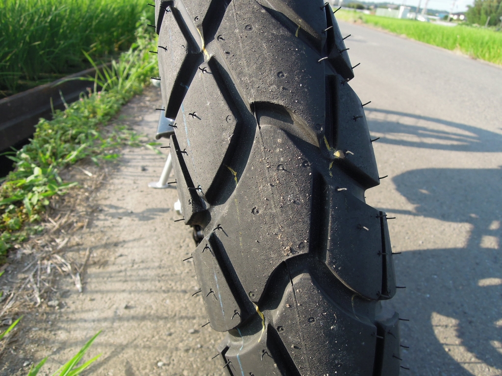 明日出来ることは 今日しない バイク タイヤ交換 Dunlop D604 Crf250l 明日出来ることは 今日しない バイク タイヤ交換 Dunlop D604 Crf250l