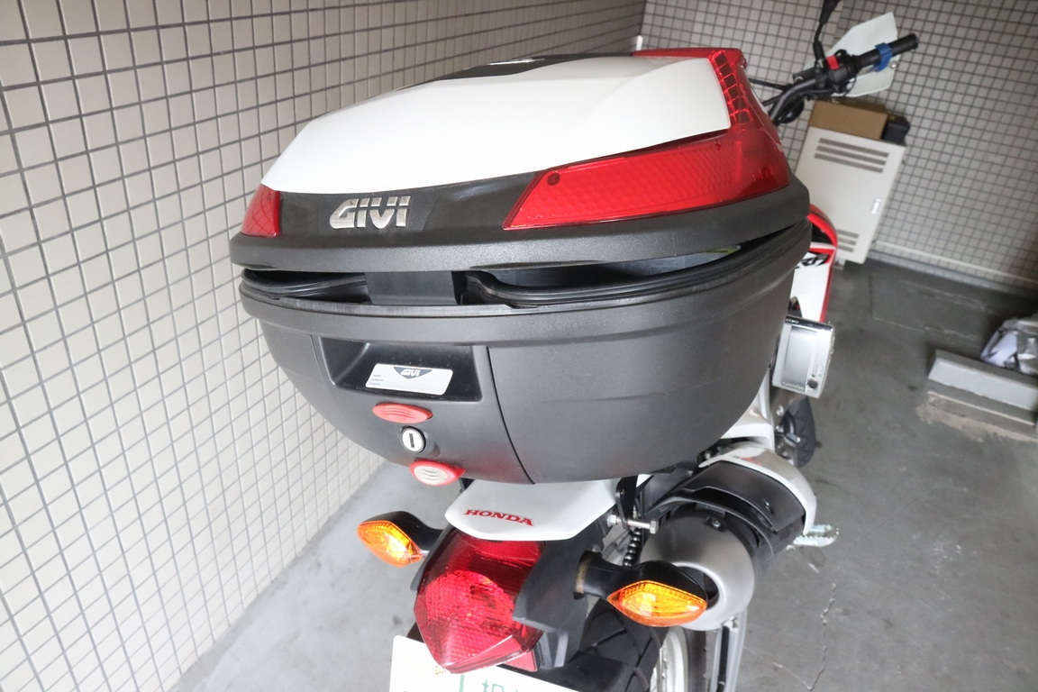 明日出来ることは 今日しない バイク Giviベース ベースラバー ゴム足 交換 バイク用品