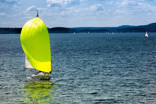 sail-1517418_1280