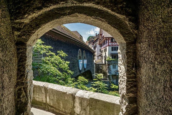 passage-5155252_1920