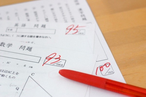 定期テストで成績が上がる中学生の親はどういうタイプか?