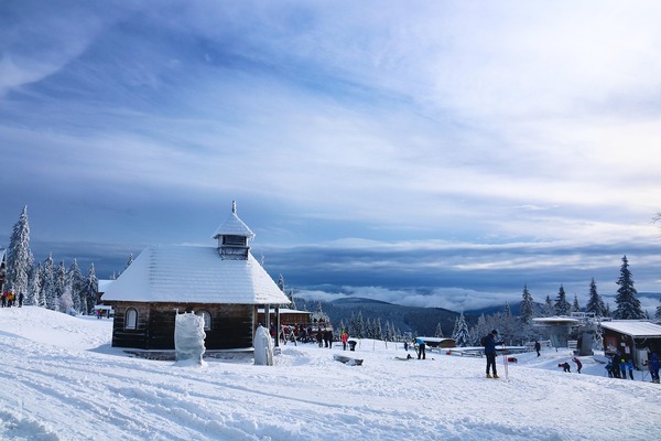 katerinavulcova-chapel-5878656_1280