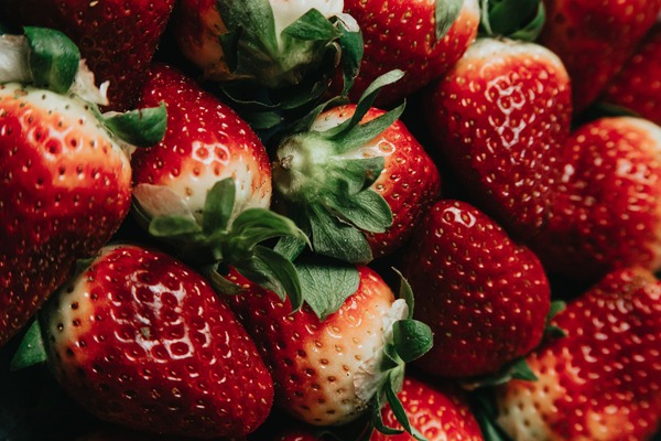 strawberries-g66ec97be2_1920