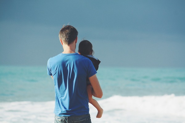 parent-863085_1920