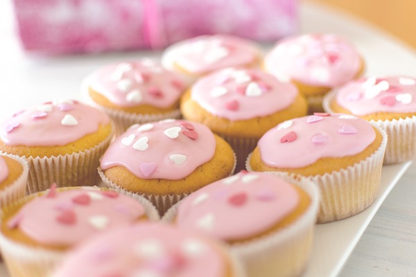 cakes-g2c73ac730_1920