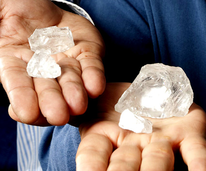cullinan507carats + another 3 stone